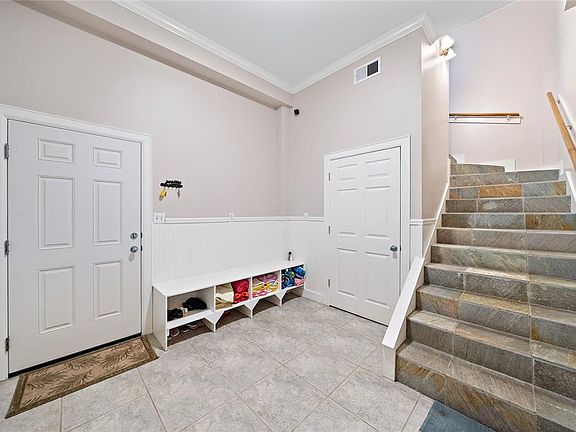 3rd image of 4010 Elissa Ct
