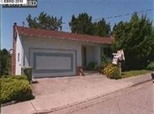 25 Maggiora Dr, Oakland, CA 94605