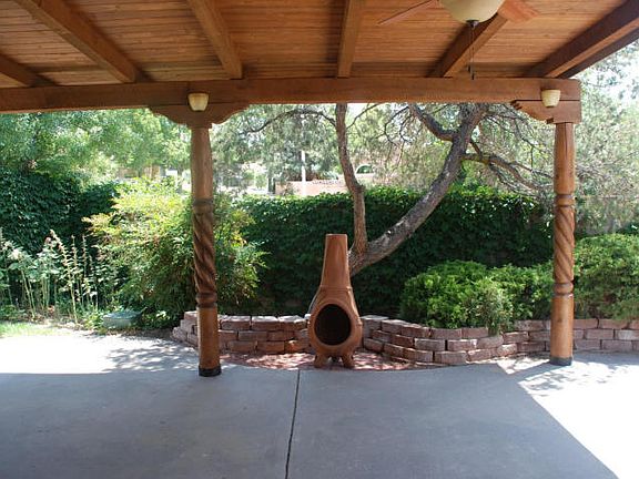 4th image of 5700 Papaya Pl NE