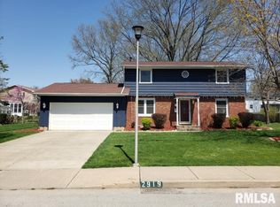 2919 W Kingston Ct, Peoria, IL 61604