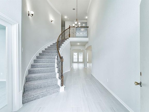 4th image of 4602 Clara Rose Ln