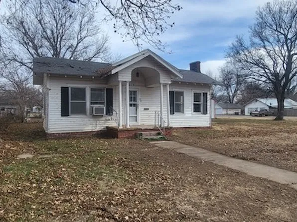 219 S Palm St, Ponca City, OK 74601