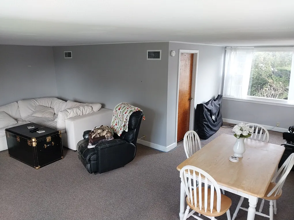 Building Photo - 5114 W Ridge Rd #2