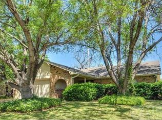 5403 Grissom Dr, Arlington, TX 76016