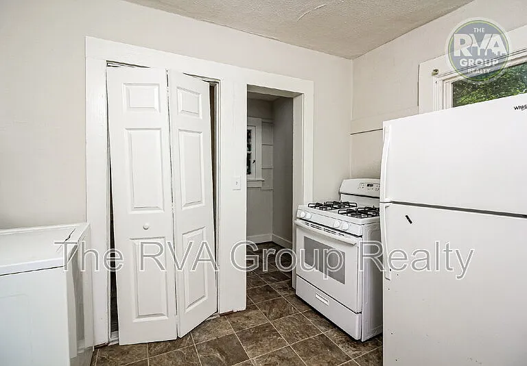 1215 W Cawson St — Photo 8