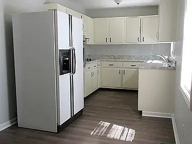 3 bed, 1303 sqft, $1,550 — Photo 3