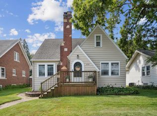 435 Campbell Ave, Waterloo, IA 50701