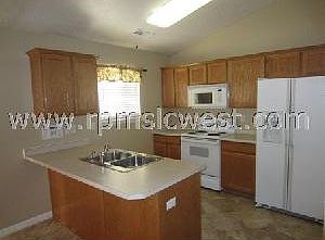 5th image of 137 Lynne School Ln