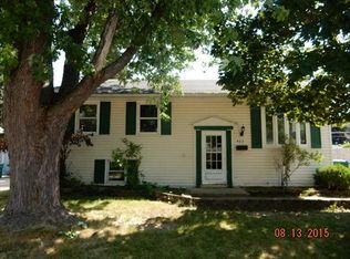 423 Kingston Dr, Romeoville, IL 60446