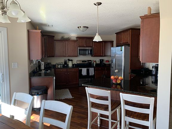 4th image of 219 Wood House Dr