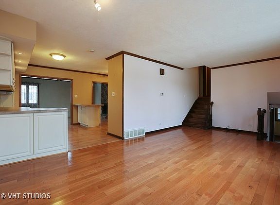 3rd image of 1018 Hinsbrook Ave