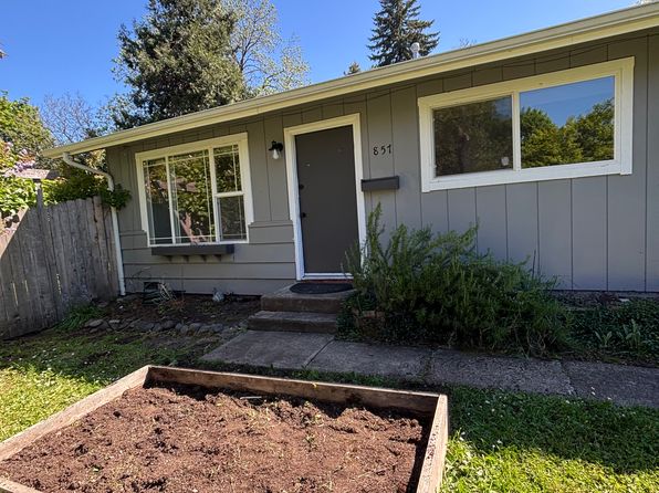 857 Willow Ave