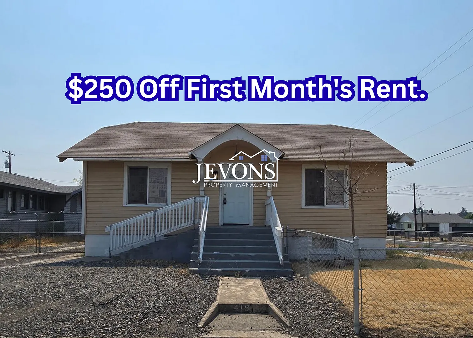 $250 Off First Month's Rent. Charming 2 Bed, 1 Bath Home with Fenced Yard and Garage. — Photo 1