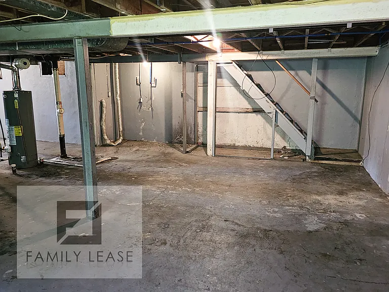 10728 Spring Garden Dr — Photo 21