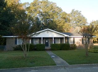 1600 Woodland Dr, Dothan, AL 36301