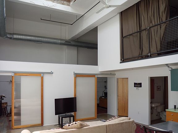 5th image of 410 N Craig St APT C