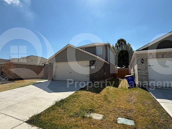 3rd image of 736 Layton Ct