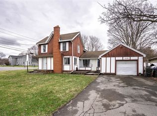 2446 Browncroft Blvd, Penfield, NY 14526