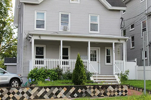 189 Irving St Photo 1