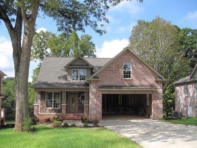1st image of 213 Serendipity Dr