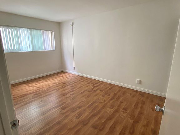 5th image of 708 S Oxford Ave APT 17