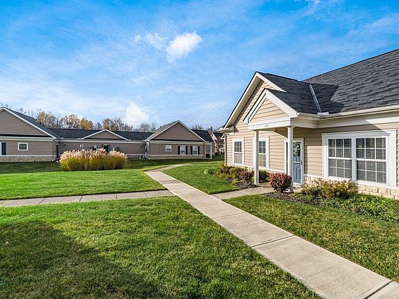 2nd image of 369 Piney Creek Dr #31