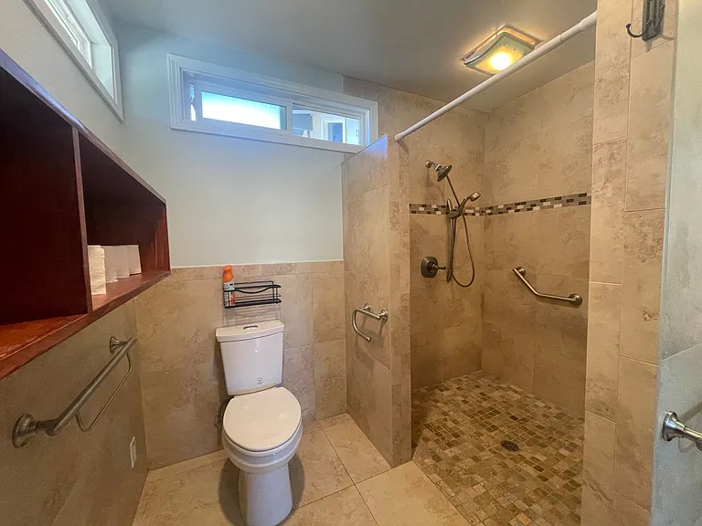 1228 Ulunahele St — Photo 14