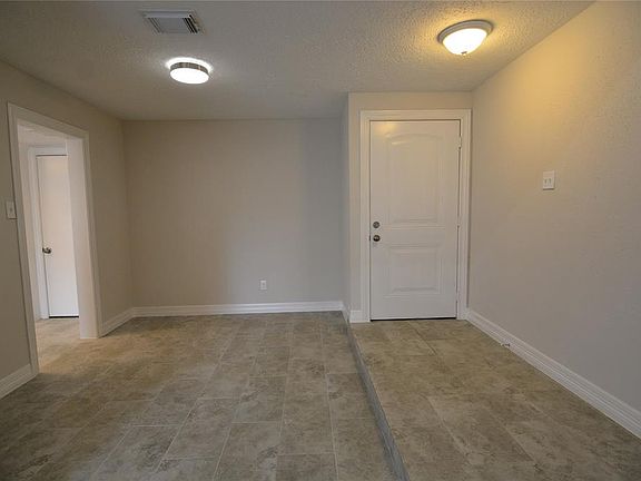 2nd image of 258 La Fonda Dr