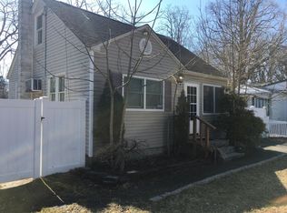 8 Neighborhood Rd, Mastic Beach, NY 11951