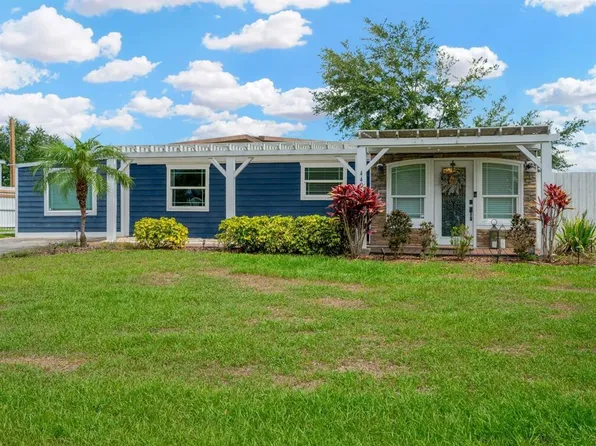 4404 Echo Springs Dr, Valrico, FL 33594