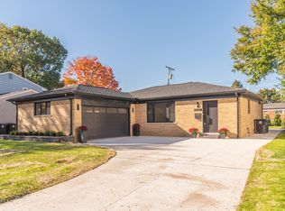 14557 Richfield St, Livonia, MI 48154