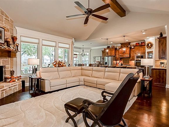 5th image of 1114 Catalina Bay Blvd
