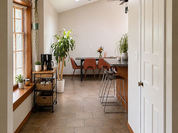 3rd image of 16 Oakridge Rd #B
