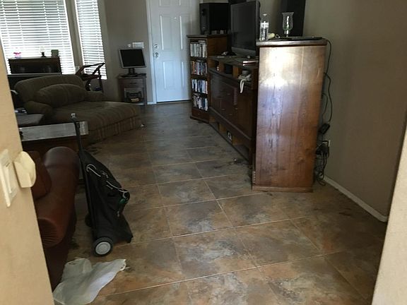 4th image of 12921 W Willow Ave