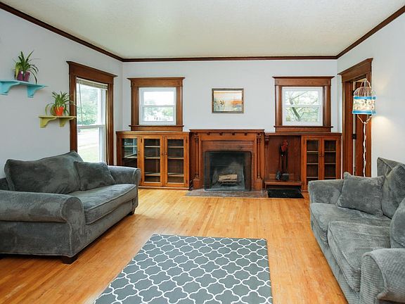2831 east main-104