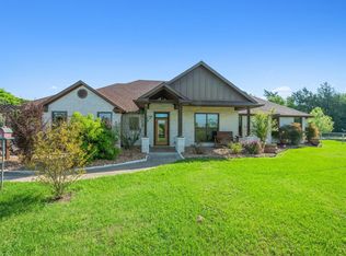 7754 Edge Cut Off Rd, Hearne, TX 77859