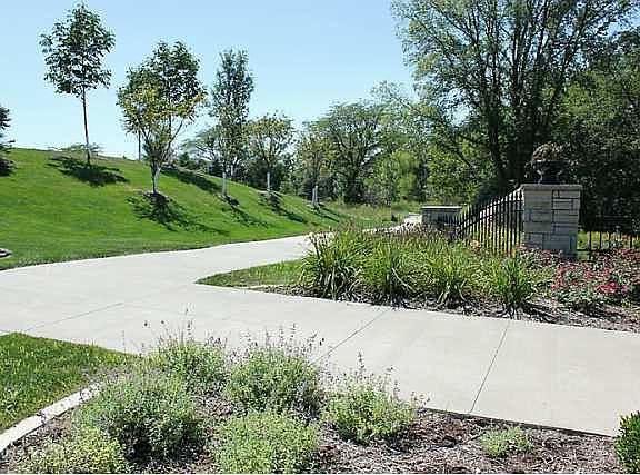 5th image of 2504 NE Park Dr