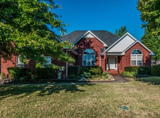 2014 Adonis Dr, Murfreesboro, TN 37128