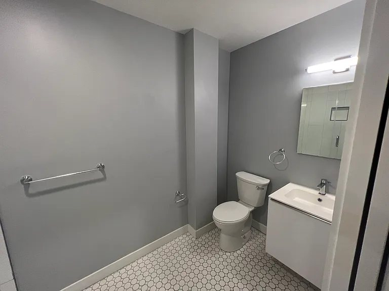 Walter Huntington Apartments — Photo 21