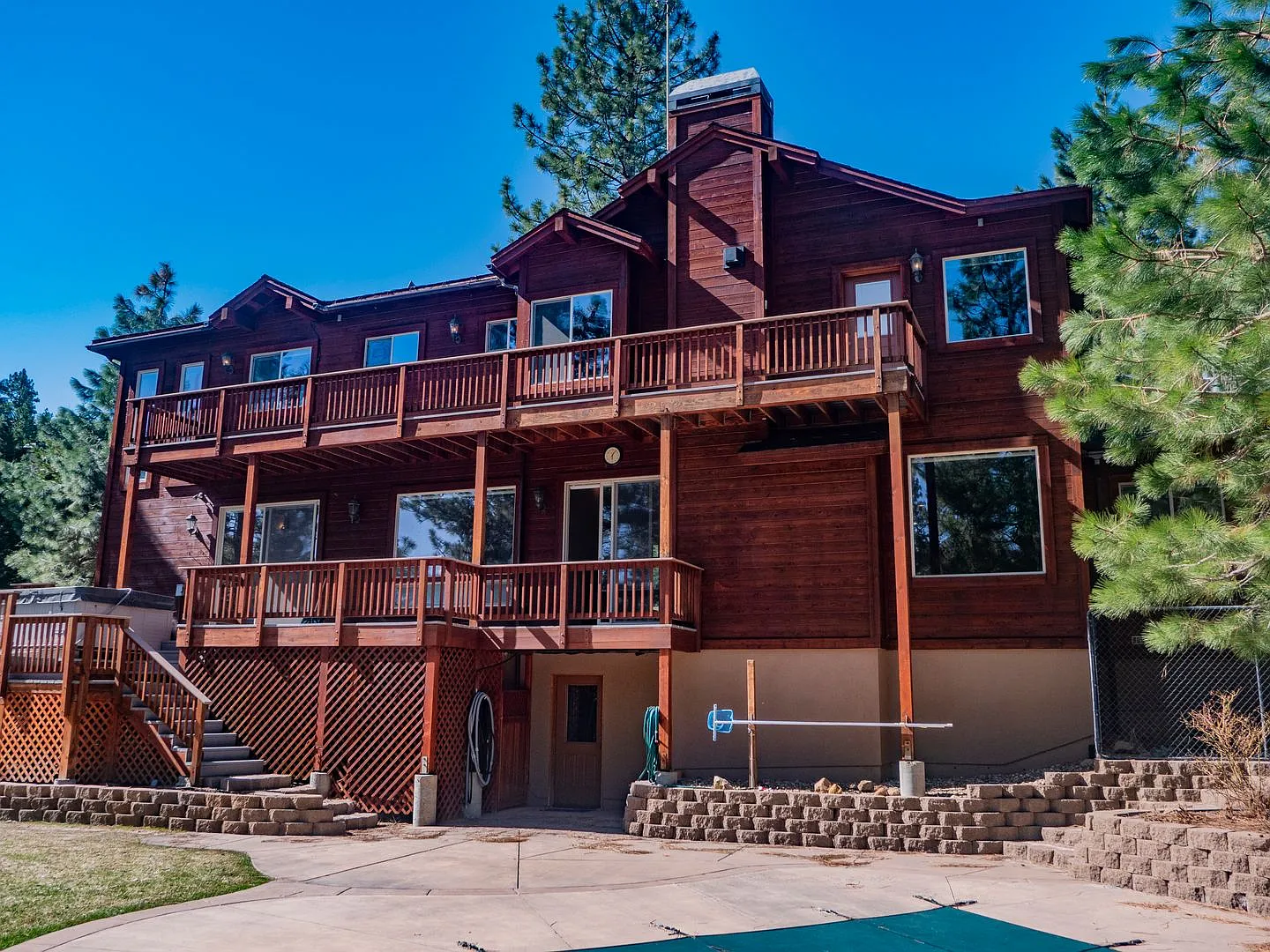 243 E Jeffrey Pine Rd photo 1
