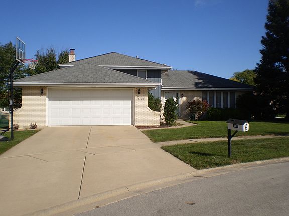 2nd image of 8300 Blue Spruce Ct