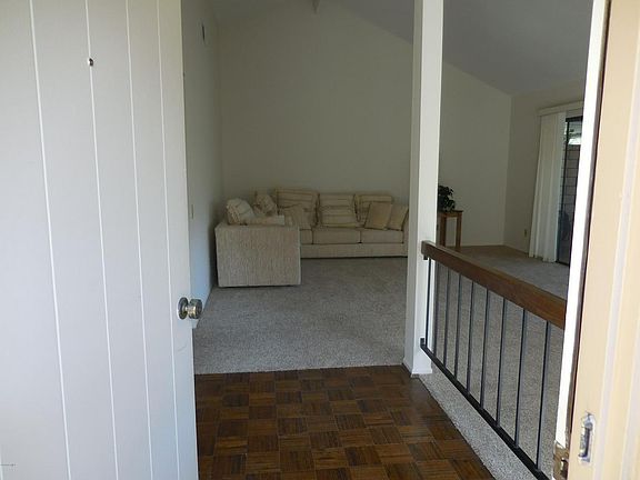 4th image of 42050 Village 42 #42