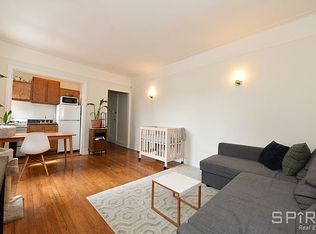 25-90 35th St #6F, Astoria, NY 11103