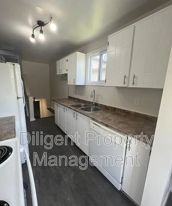 238 Spencleys Ln #4