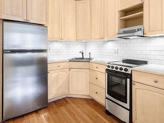 4th image of 765 9th Ave APT 2E