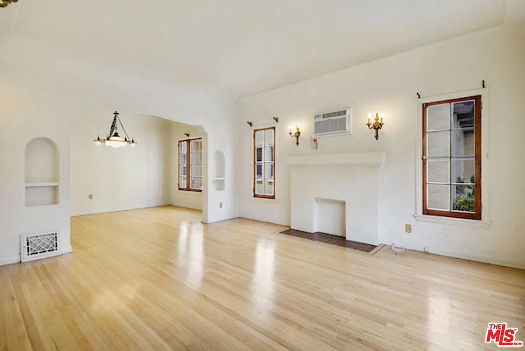 2 bed, 1.0 bath, 1280 sqft, $3,550 — Photo 2