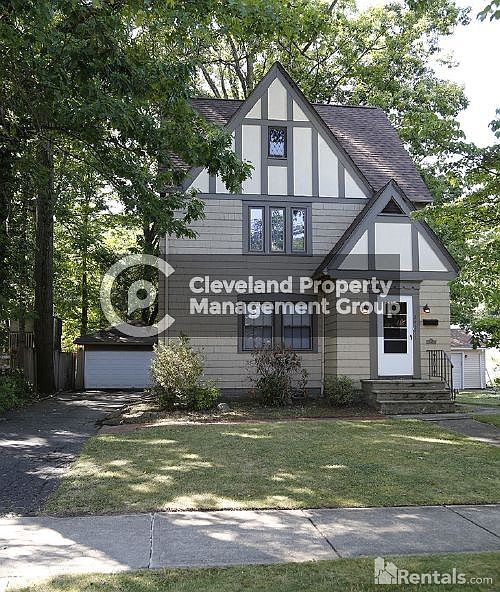 1st image of 24371 Glenbrook Blvd