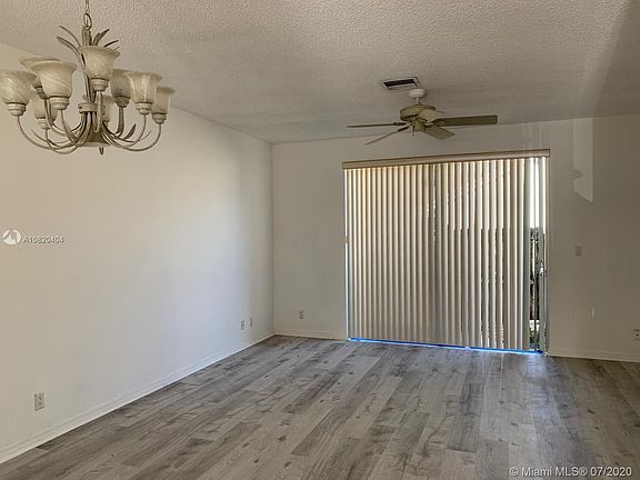 4th image of 21315 NE 8th Ct APT 5
