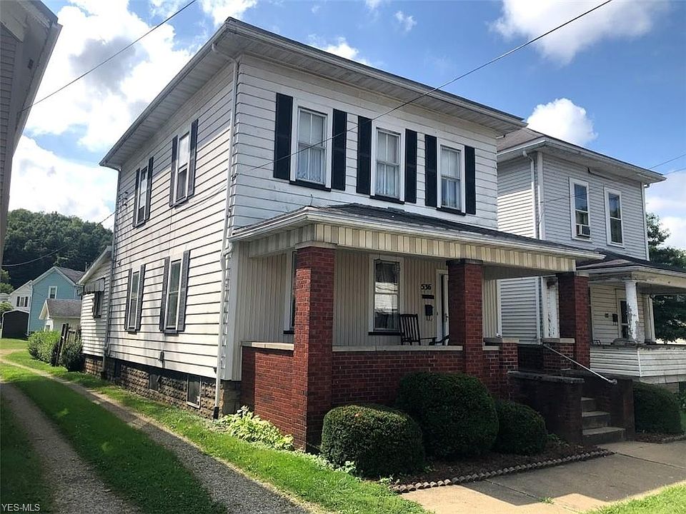 1st image of 536 E 1st St