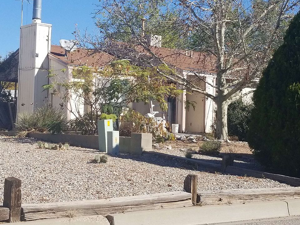 2nd image of 222 Pecos Loop SE